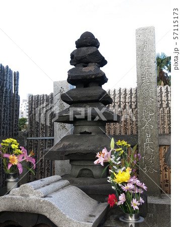 豊島区の妙行寺にあるお岩さんの墓 豊島区の妙行寺にあるお岩さんの墓 57115173