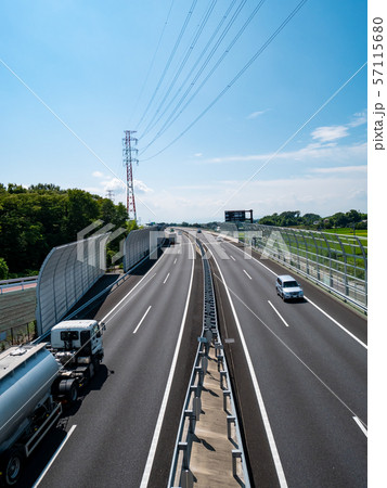 高速道路 圏央道 桶川市日出谷地区 2019.08 g-2 タテ タンクローリー 高速道路 圏央道 桶川市日出谷地区 2019.08 g-2 タテ タンクローリー 57115680