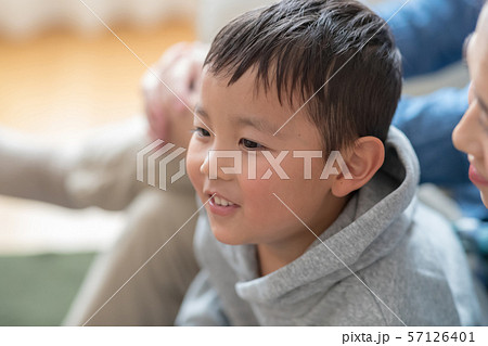 5 years old 57126401