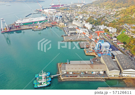 常石造船所付近の港湾風景空撮 57126611