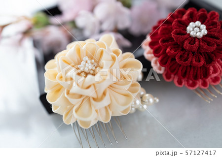 つまみ細工の簪 つまみ細工の簪 57127417