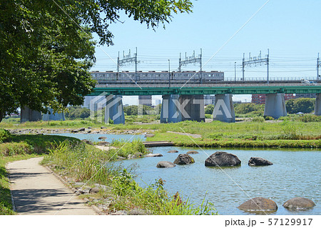東京都世田谷区二子玉川 兵庫島公園からの田園都市線 東京都世田谷区二子玉川 兵庫島公園からの田園都市線 57129917