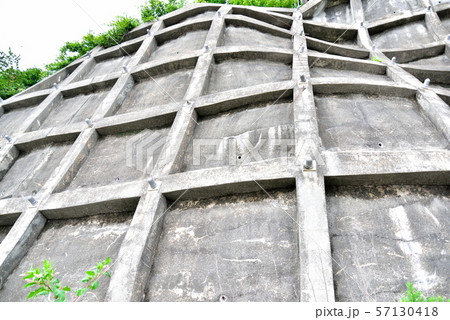 アンカー付法枠工 急傾斜地対策 アンカー付法枠工 急傾斜地対策 57130418