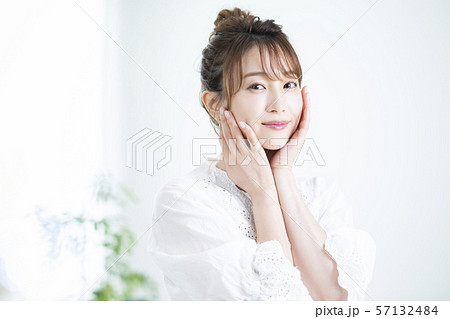女性 ビューティー 女性 ビューティー 57132484