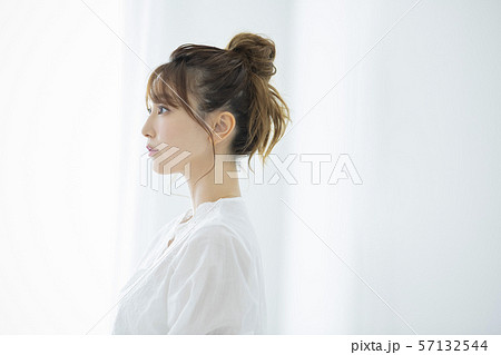 女性 ビューティー ヘアケア ヘア 女性 ビューティー ヘアケア ヘア 57132544