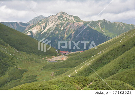 双六小屋と鷲羽岳 57132622