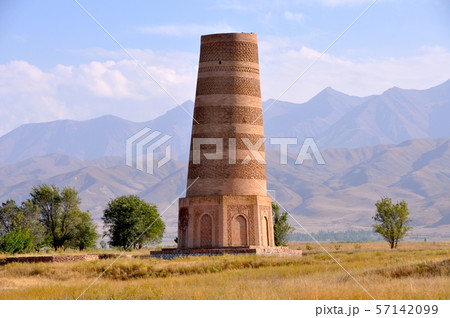 キルギス トクマクのベラサグン遺跡 ブラナの塔 キルギス トクマクのベラサグン遺跡 ブラナの塔 57142099