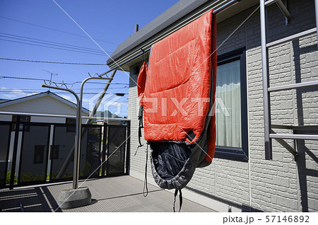 シュラフを干す 57146892