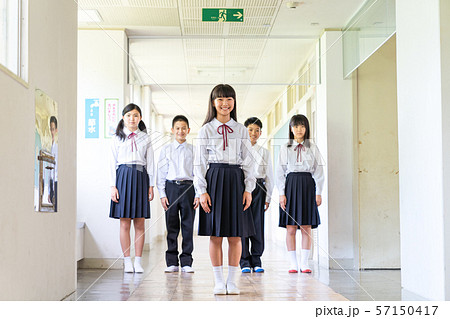 中学生、学校 中学生、学校 57150417