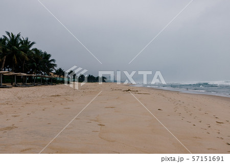 砂 砂浜 海 57151691