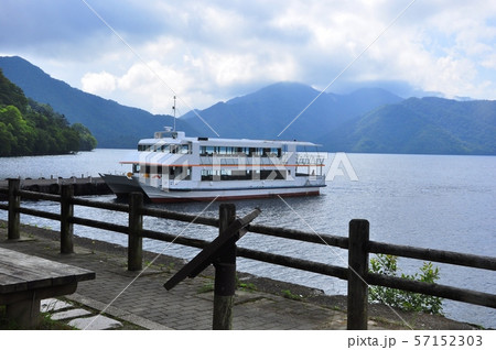 奥日光 中禅寺湖歌が浜 遊覧船けごん 奥日光 中禅寺湖歌が浜 遊覧船けごん 57152303