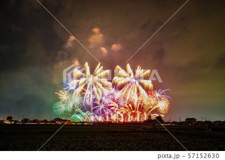 日本の風景「花火大会」 日本の風景「花火大会」 57152630