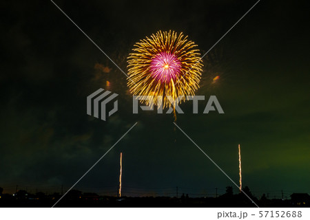 日本の風景「花火大会」 日本の風景「花火大会」 57152688