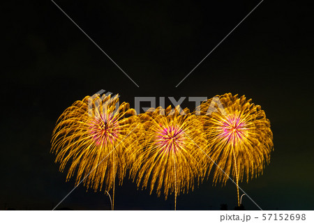日本の風景「花火大会」 日本の風景「花火大会」 57152698
