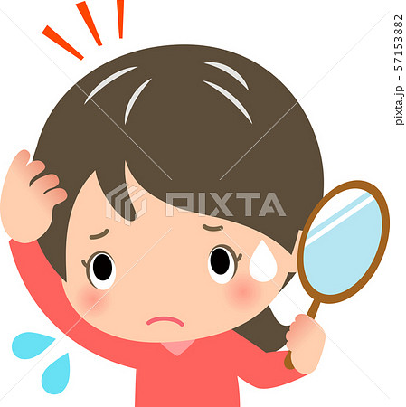 白髪を気にする若い女性 57153882