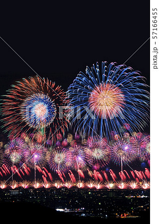 夏イメージ 花火大会の写真素材