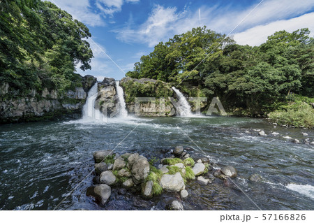 五竜の滝 静岡県裾野市 57166826
