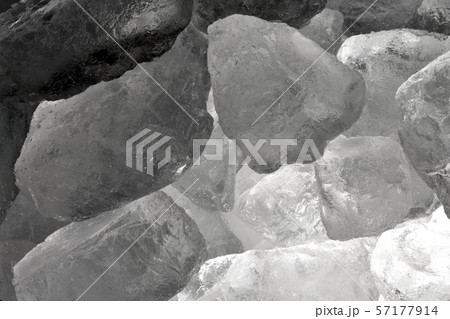 氷 57177914
