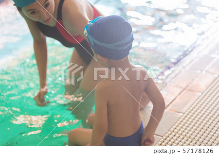 In the pool 57178126
