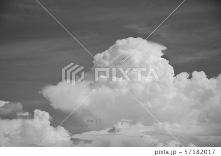もくもく涌き雲 天候急変 大空と涌き雲 もくもく涌き雲 天候急変 大空と涌き雲 57182017