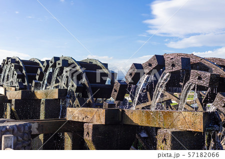 夏の三連水車　福岡県朝倉市 57182066