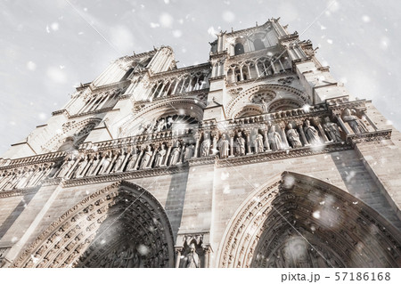 Notre Dame cathedral in Paris, France in winter 57186168