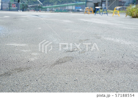 足跡 足跡 57188554