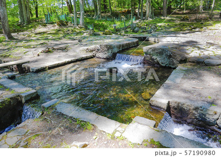 【山梨県北杜市】三分一湧水 57190980