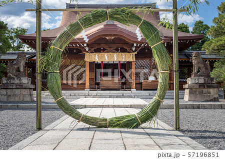 城南宮、本殿と茅の輪 城南宮、本殿と茅の輪 57196851