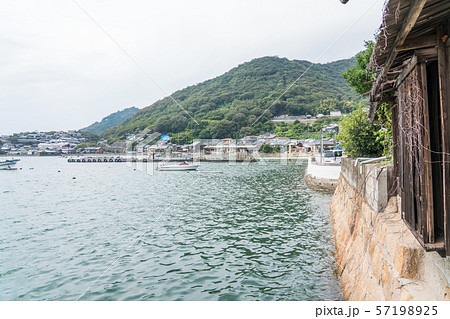 鞆の浦の常夜燈 57198925