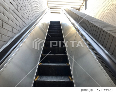 地下出口 57199471