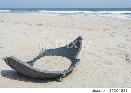 プラスチック ごみ 砂浜 環境問題 海 プラスチック ごみ 砂浜 環境問題 海 57204651