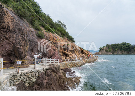 仙酔島の五色岩 57206792
