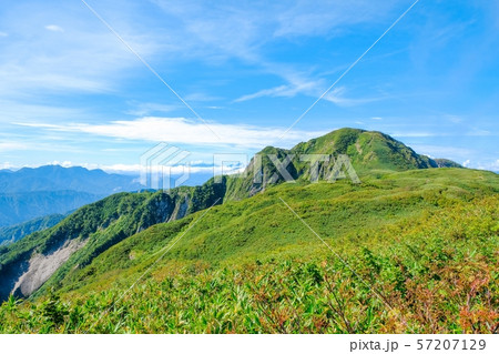 雨飾山登山 (笹平と雨飾山) 雨飾山登山 (笹平と雨飾山) 57207129