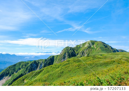 雨飾山登山 （笹平と雨飾山） 57207133