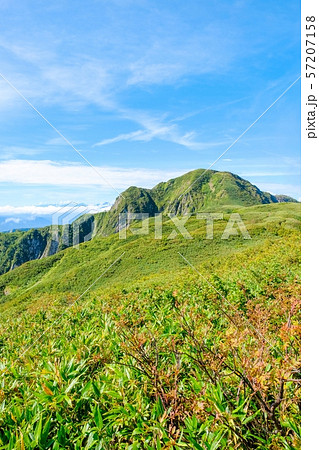 雨飾山登山 (笹平と雨飾山) 雨飾山登山 (笹平と雨飾山) 57207158