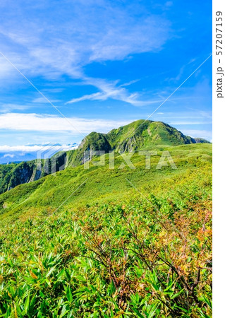 雨飾山登山 （笹平と雨飾山） 57207159