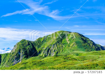 雨飾山登山 (笹平と雨飾山) 雨飾山登山 (笹平と雨飾山) 57207165