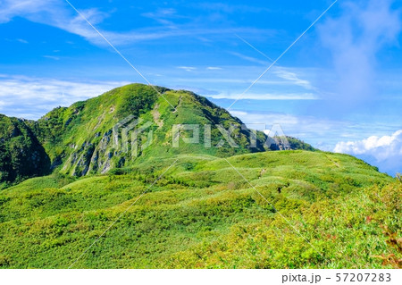 雨飾山登山 (笹平と雨飾山) 雨飾山登山 (笹平と雨飾山) 57207283