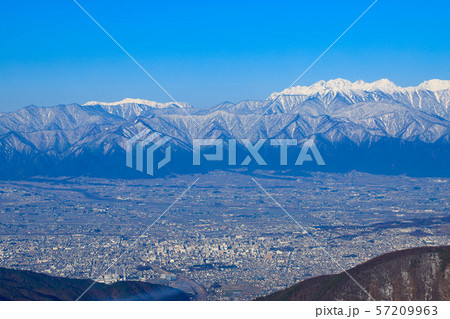 王ヶ鼻から望むアルプス　厳冬の美ヶ原 57209963