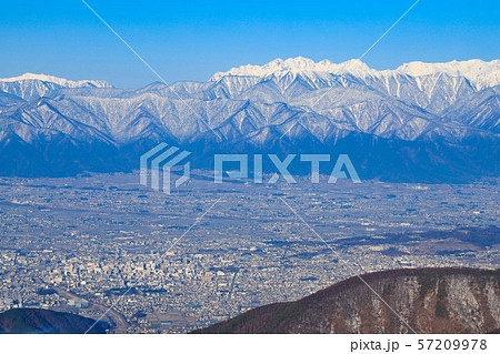 王ヶ鼻から望むアルプス 厳冬の美ヶ原 王ヶ鼻から望むアルプス 厳冬の美ヶ原 57209978