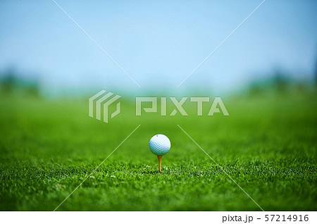 ゴルフ ティーアップの写真素材