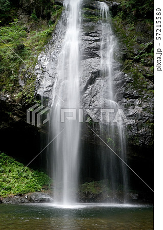 龍頭ヶ滝(雄滝) 57215589