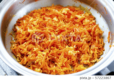 人参しりしり(人参の卵とじ)料理中 人参しりしり(人参の卵とじ)料理中 57223867