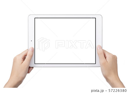 タブレット端末を両手で持ち鑑賞するイメージ 57226380