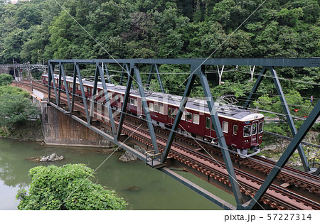 能勢電鉄 猪名川を渡る電車 能勢電鉄 猪名川を渡る電車 57227314