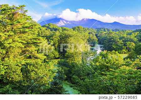 中瀬沼と磐梯山１ 57229085