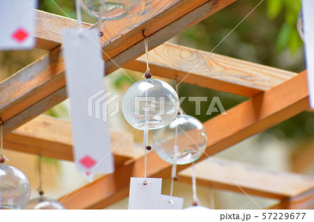 透明な風鈴 透明な風鈴 57229677
