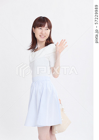 女性の夏服ポートレート 女性の夏服ポートレート 57229989