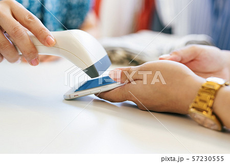 キャッシュレス スマホ 決済 57230555